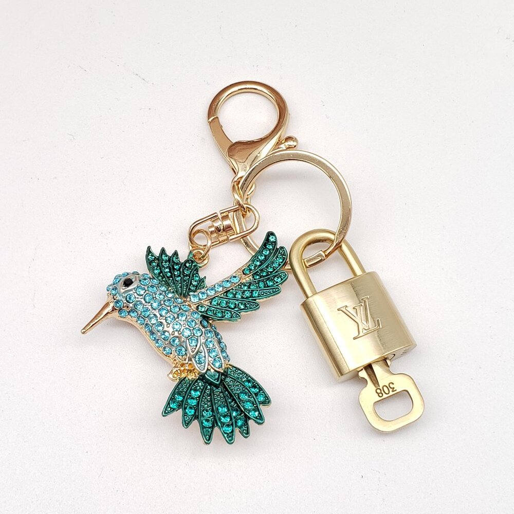Louis Vuitton Authentic Gold Lock 🔒 Unbranded Bird Keychain Charm for Bags
